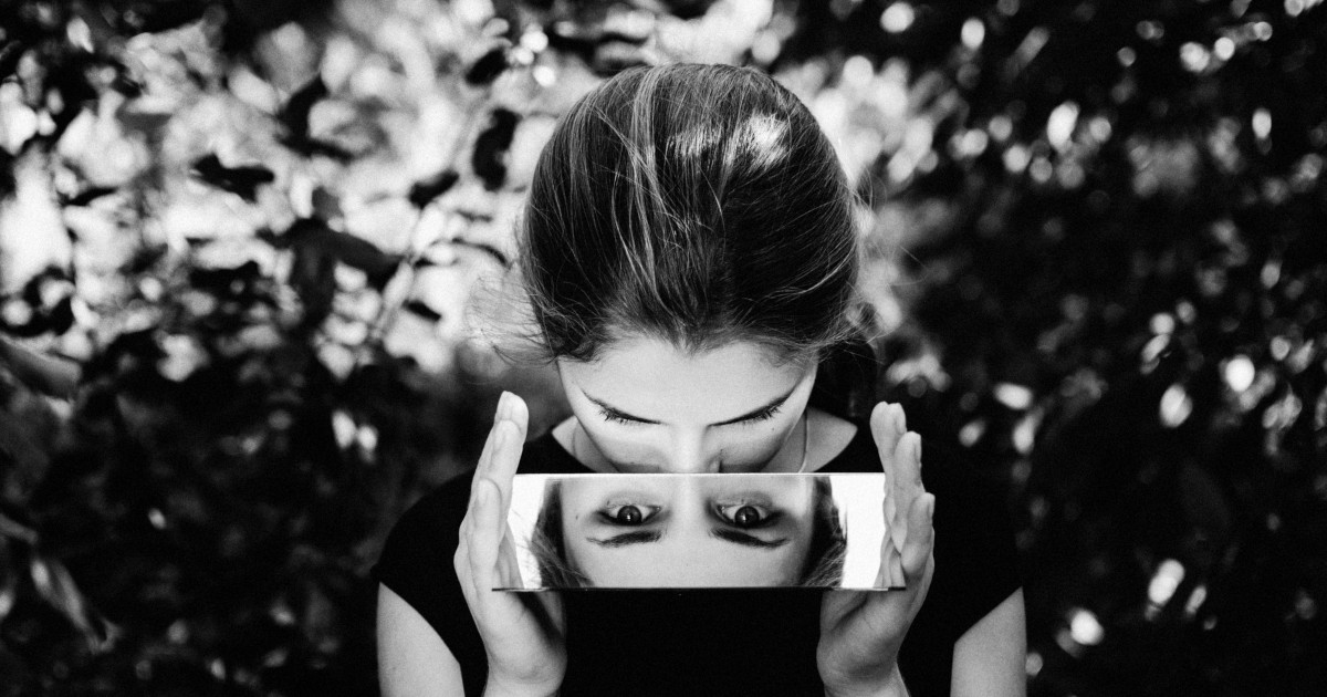 We need to see our individual beauty beyond the judgements. (photo: Elizaveta Dushechkina)